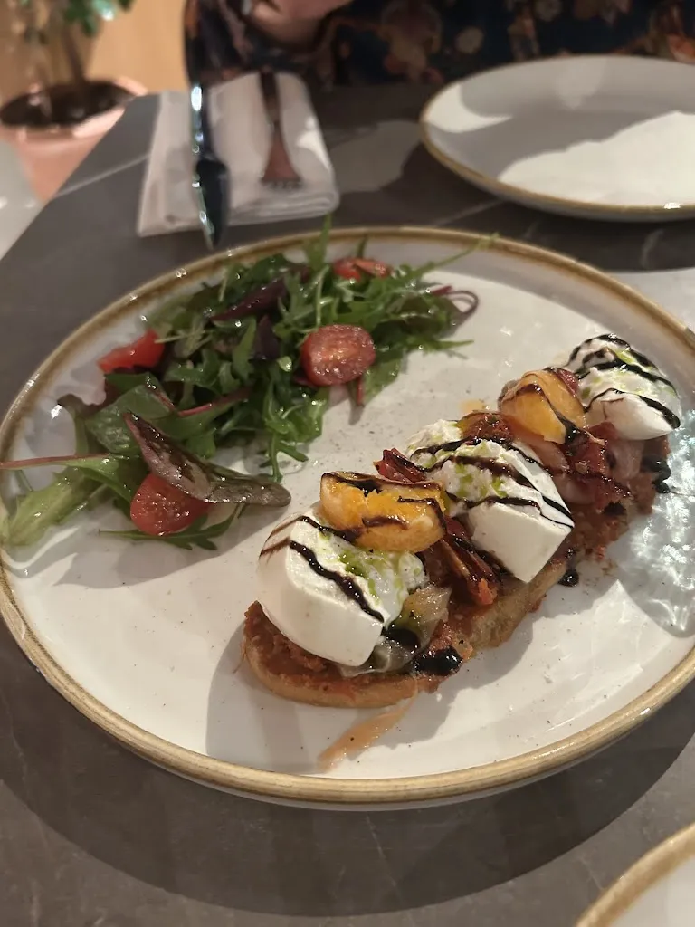 Mathilde Vinet_La Trattoria Restaurant_Herbiers_review