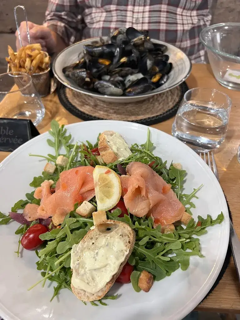 Meg_RESTAURANT LE BEL ENDROIT, LONGEVILLE SUR MER_Longeville-sur-Mer_review