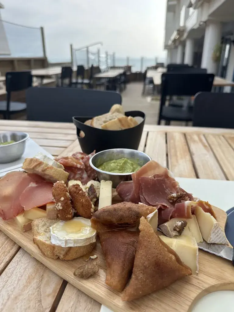 RESTAURANT LE BEL ENDROIT, LONGEVILLE SUR MER_Longeville-sur-Mer_slider_image_3