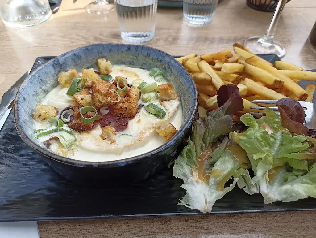 Menu_Restaurant L'Echauguette - Terrasse au bord de l'eau_Maillezais_image_6