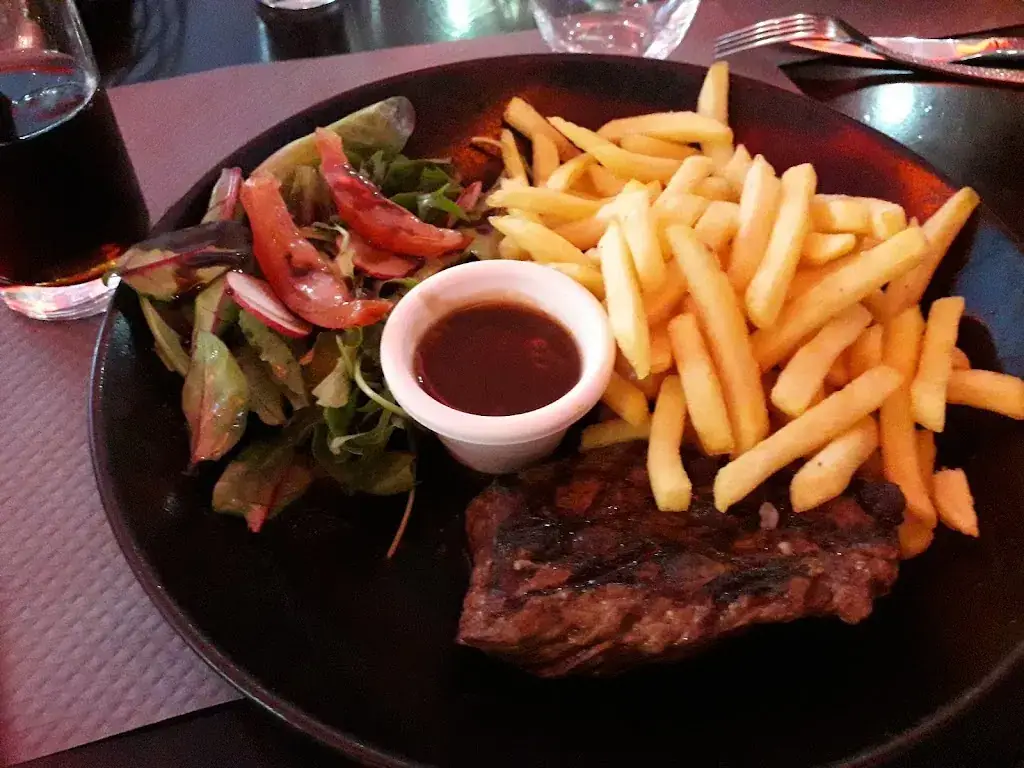 James Jewell_La Couscousserie des Sables_Sables-d'Olonne_review