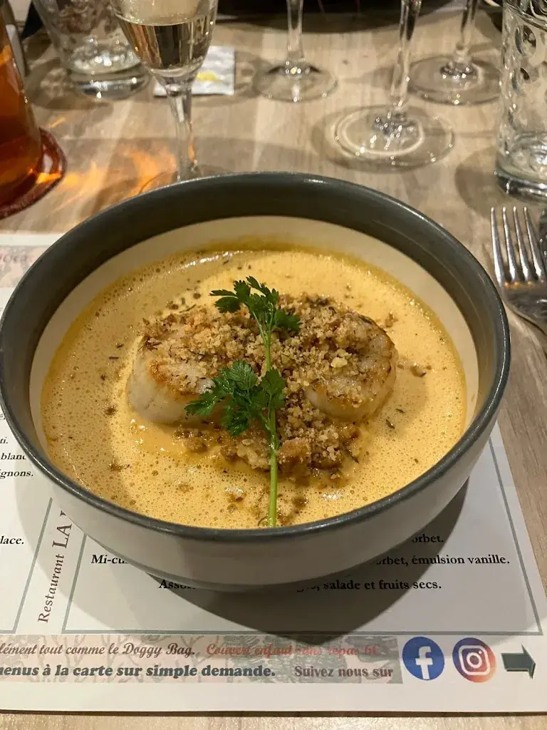 claude oriot_La Pilotine_Sables-d'Olonne_review