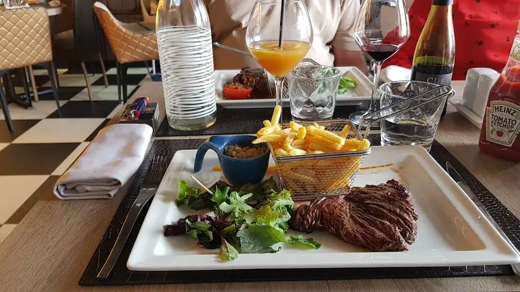 Le Carré_Sables-d'Olonne_slider_image_2