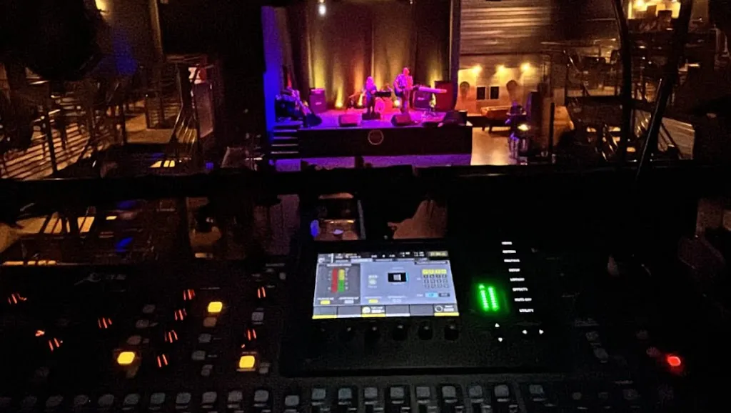 Le Jamais Vu restaurante en Mornant