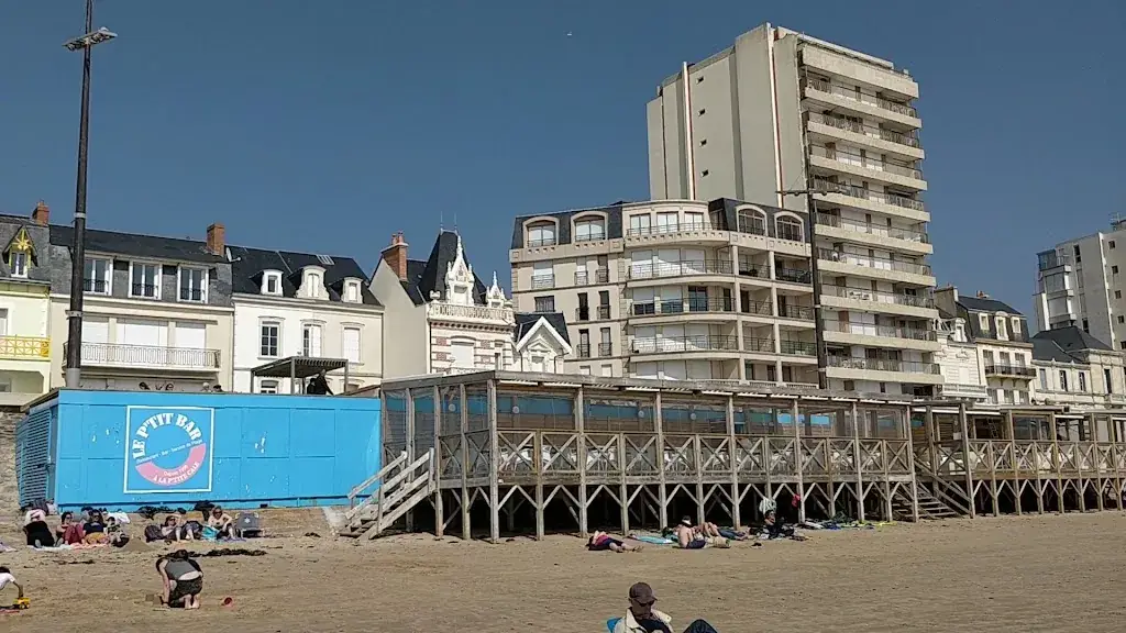 The Little Bar_Sables-d'Olonne_slider_image_2