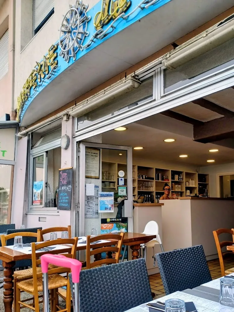 Crêperie du Port restaurant in Sables-d'Olonne