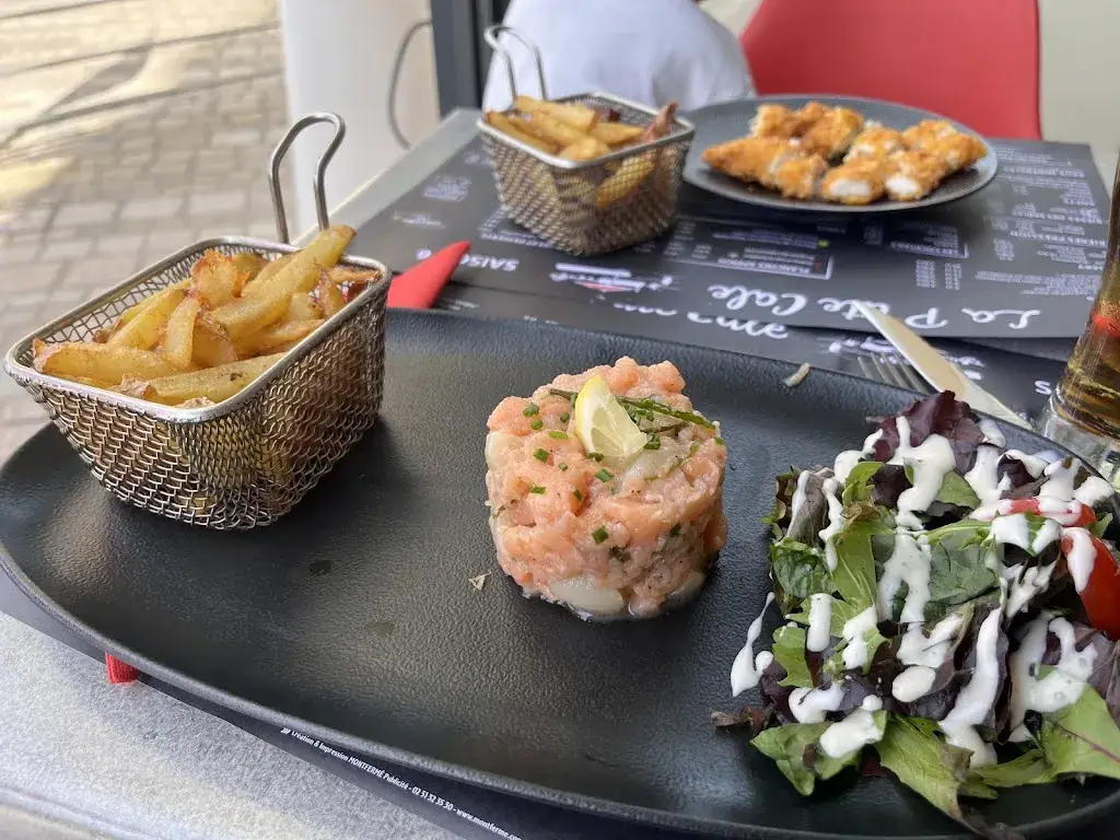 Christian Hammar_La P'tite Cale_Sables-d'Olonne_review