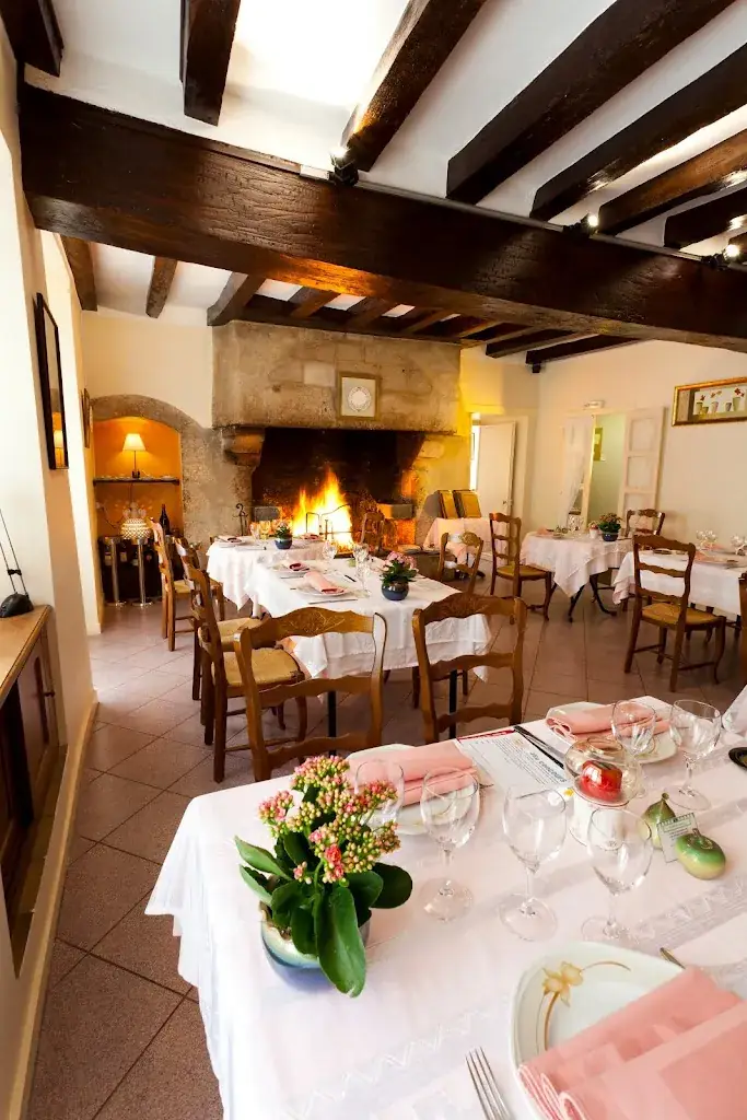 Crêperie La Petite Auberge restaurant in Malicorne-sur-Sarthe