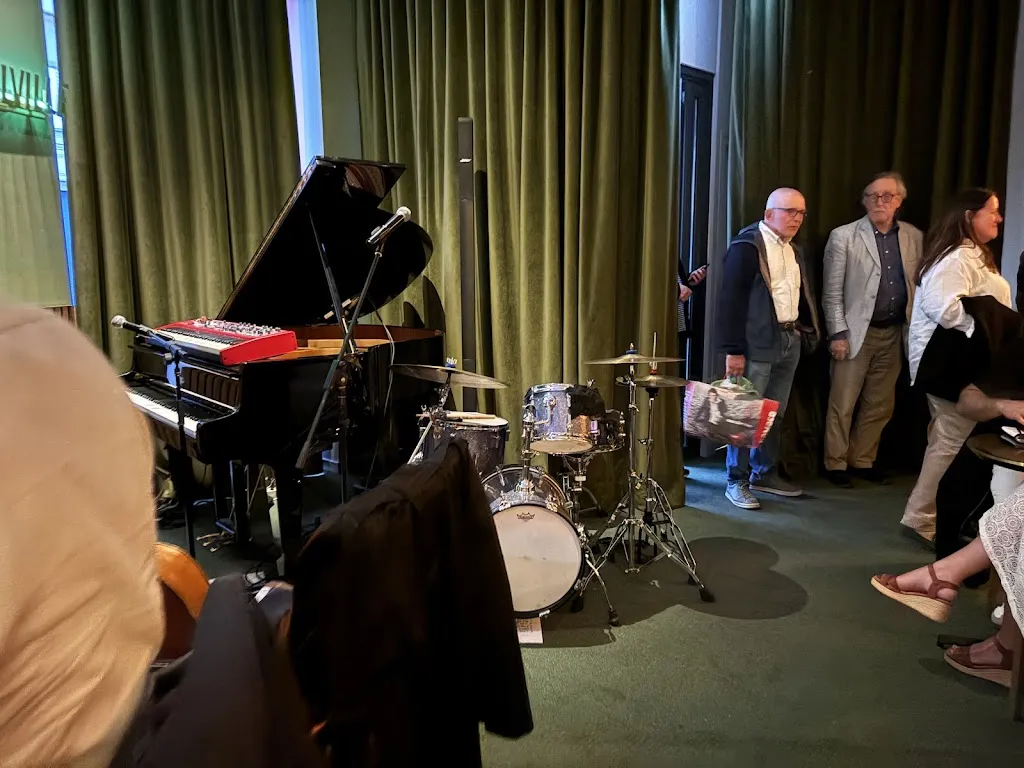 Pritsasha Pandher_Le Melville_Paris_review