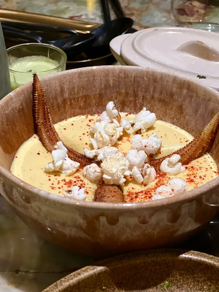 Le Melville_Paris_slider_image_3