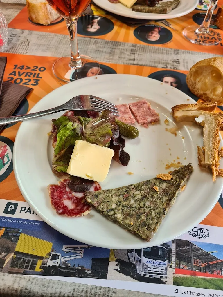 simon gaudon_Restaurant Bancel_Mours-Saint-Eusèbe_review