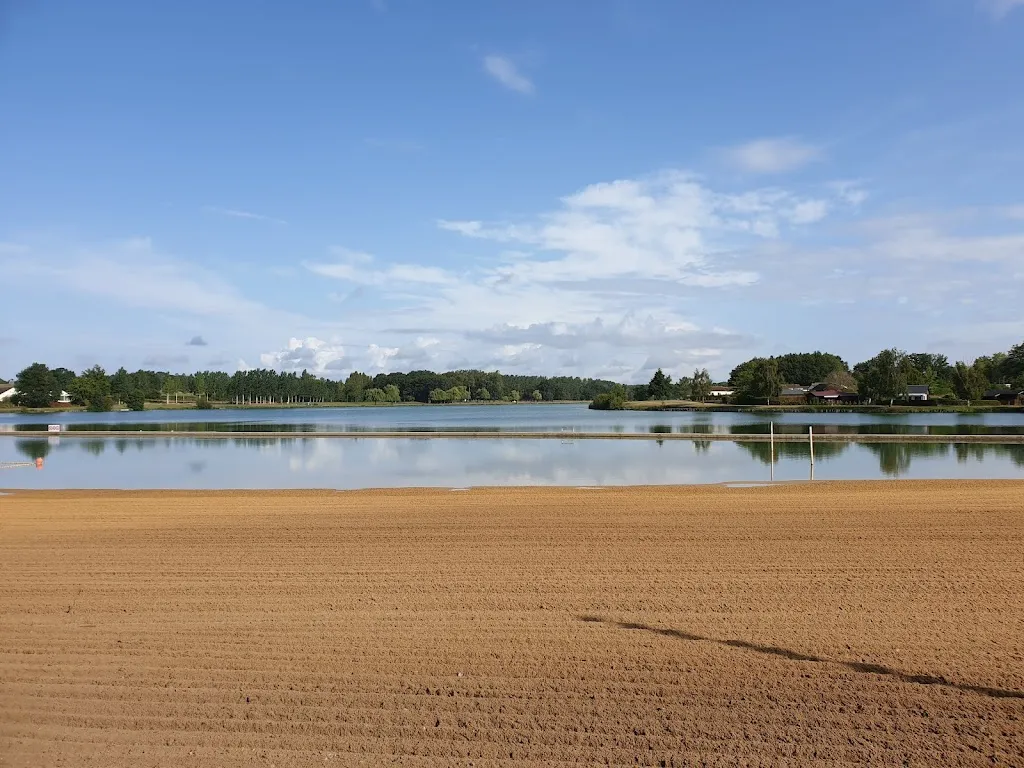 Gareth Taylor_Leisure Center of Mansigné_Mansigné_review