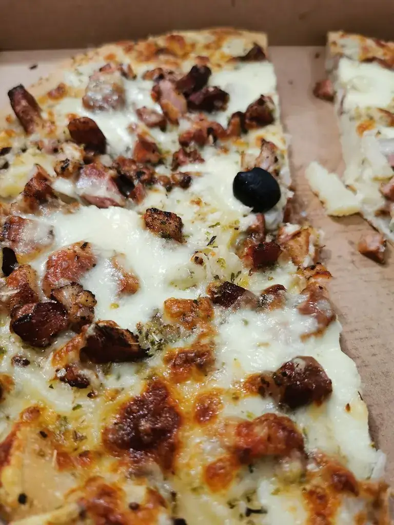 anais le guillou_La Pizza du Village_Terranjou_review