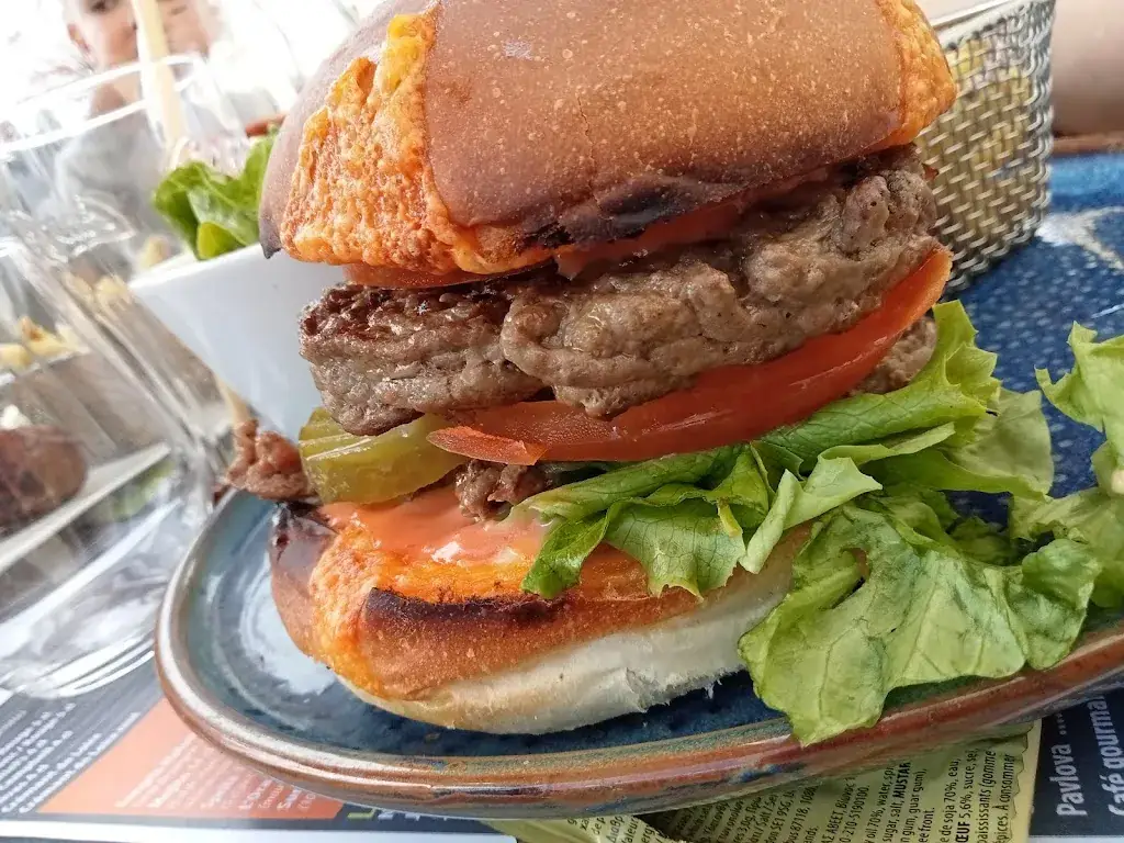 louis michaud_L'Orangeraie_Maulévrier_recensione