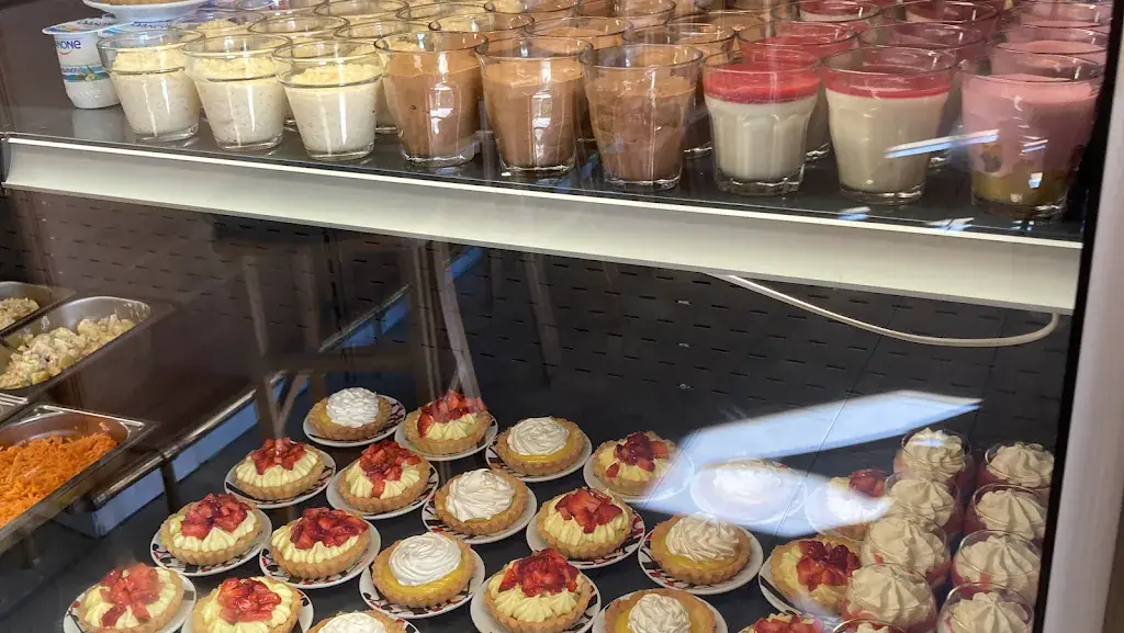 Le central_Mayet_slider_image_2