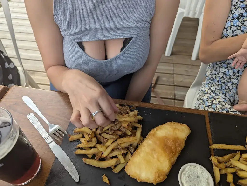 G FOREST_La Parenthèse_Mazé-Milon_review