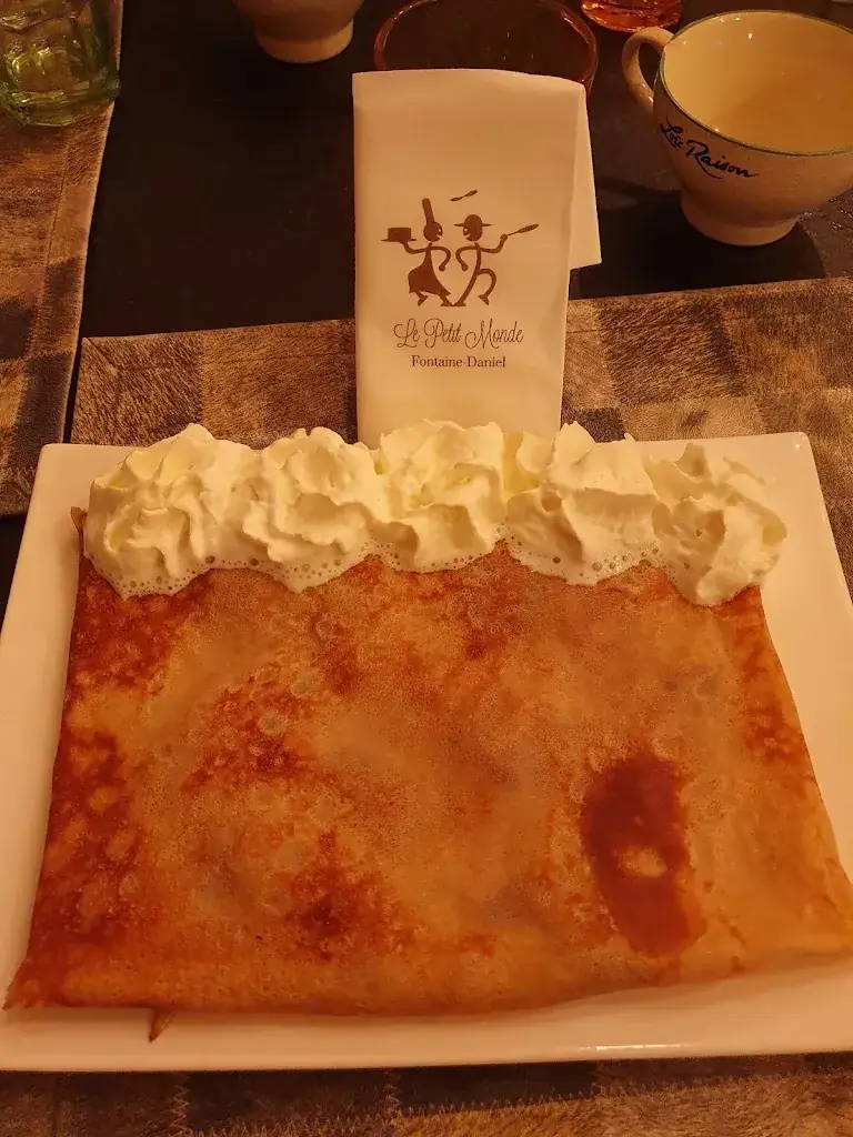 Menu_Le Petit Monde_Saint-Georges-Buttavent_image_5