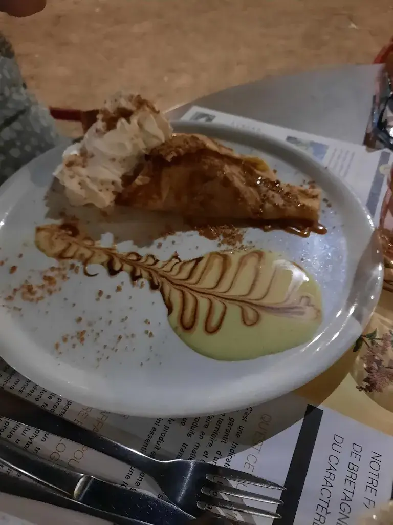 Menu_Le Petit Monde_Saint-Georges-Buttavent_image_6