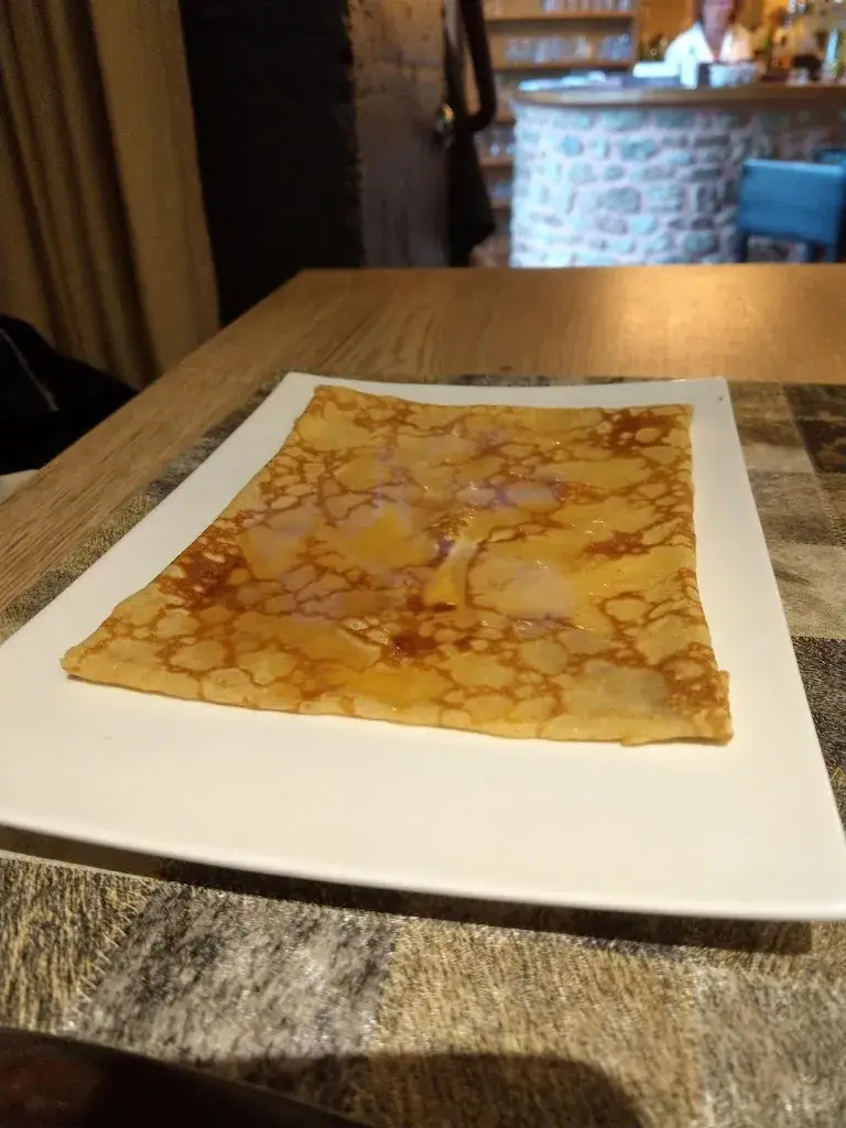 Tim Corbett_Le Petit Monde_Saint-Georges-Buttavent_review