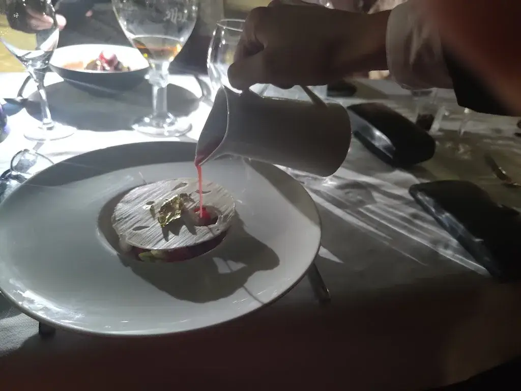 Tracey Levett_RESTAURANT LA FORGE_Saint-Georges-Buttavent_recensione