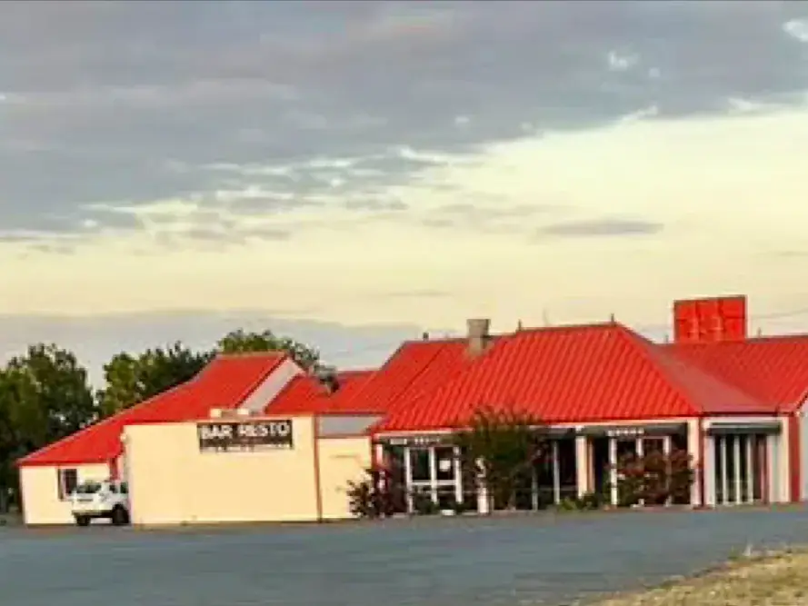 La Halte du Château Rouge_Mésanger_slider_image_2