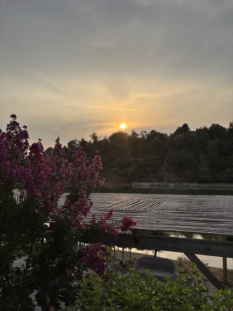 Maya Horne_Chill-Out_Mervent_review