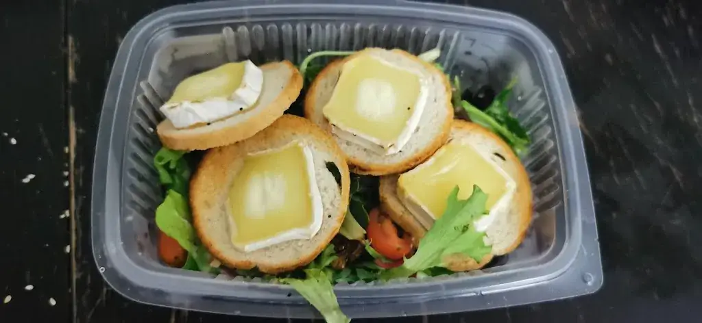 hyppo_Costa's pizzeria restaurant_Missillac_review