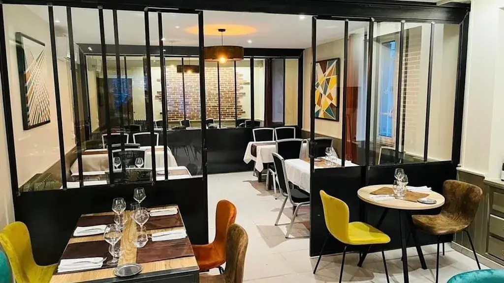 La Petite Auberge restaurant in Saint-Jean-d'Assé