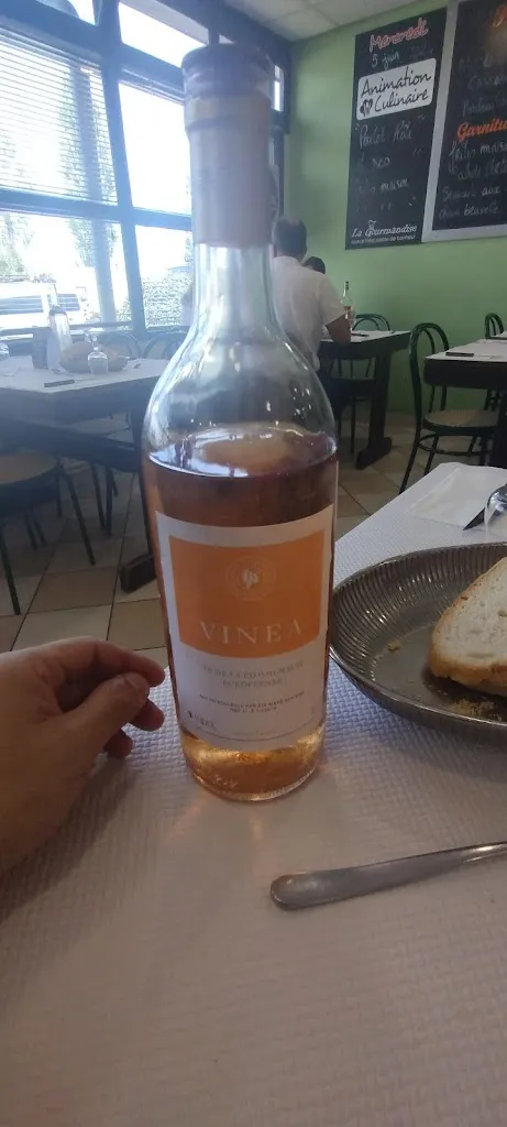 eusebiu verbancu_Le Delphanie_Montoir-de-Bretagne_recensione