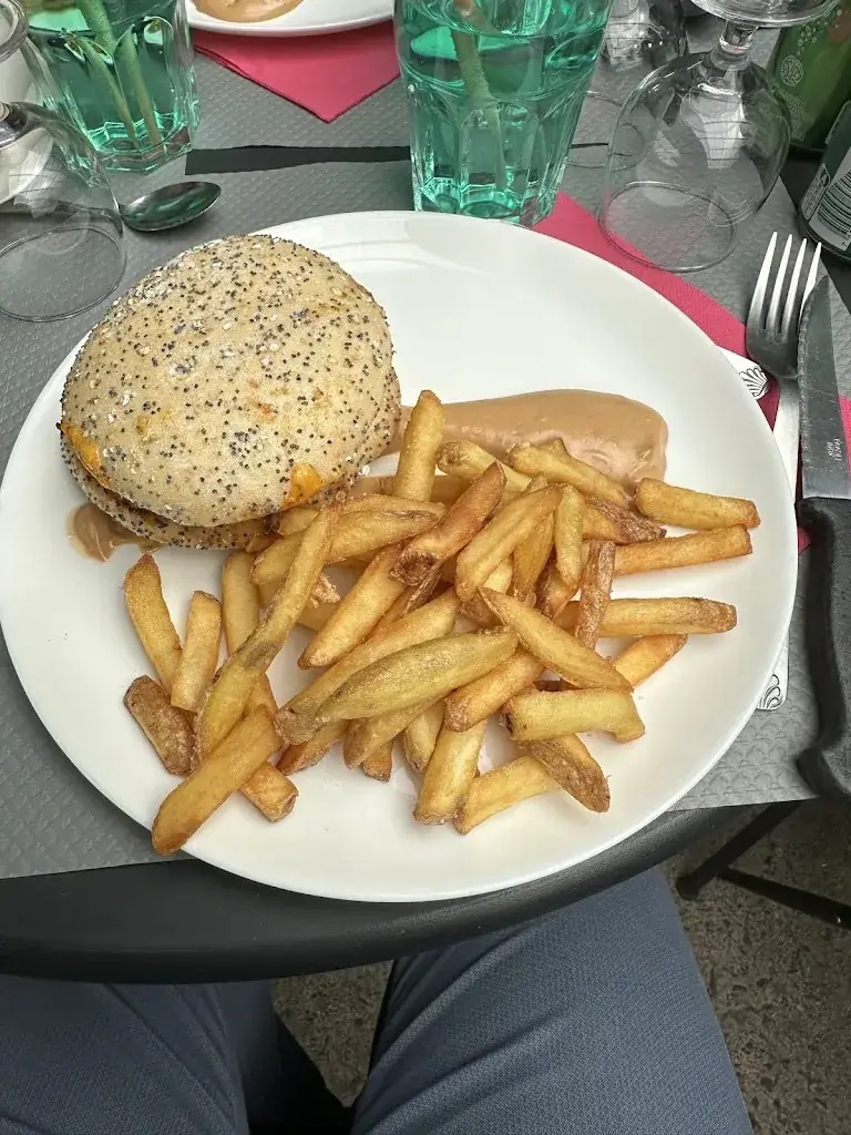 Théo Mottet_Restaurant Chez Julo Sur Place Et Take_Montoir-de-Bretagne_review