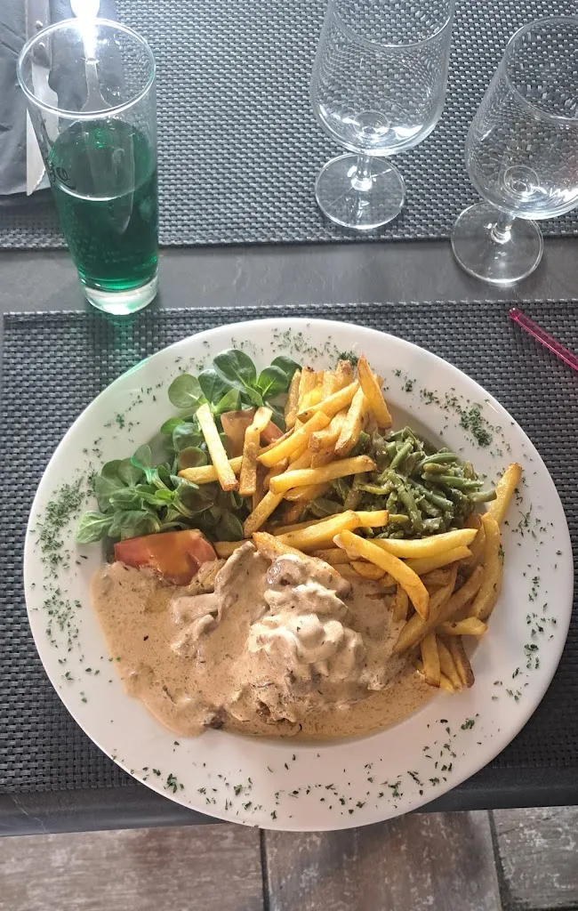 AUDE POINTEREAU_Le MALOUIN_Saint-Malo-de-Guersac_review