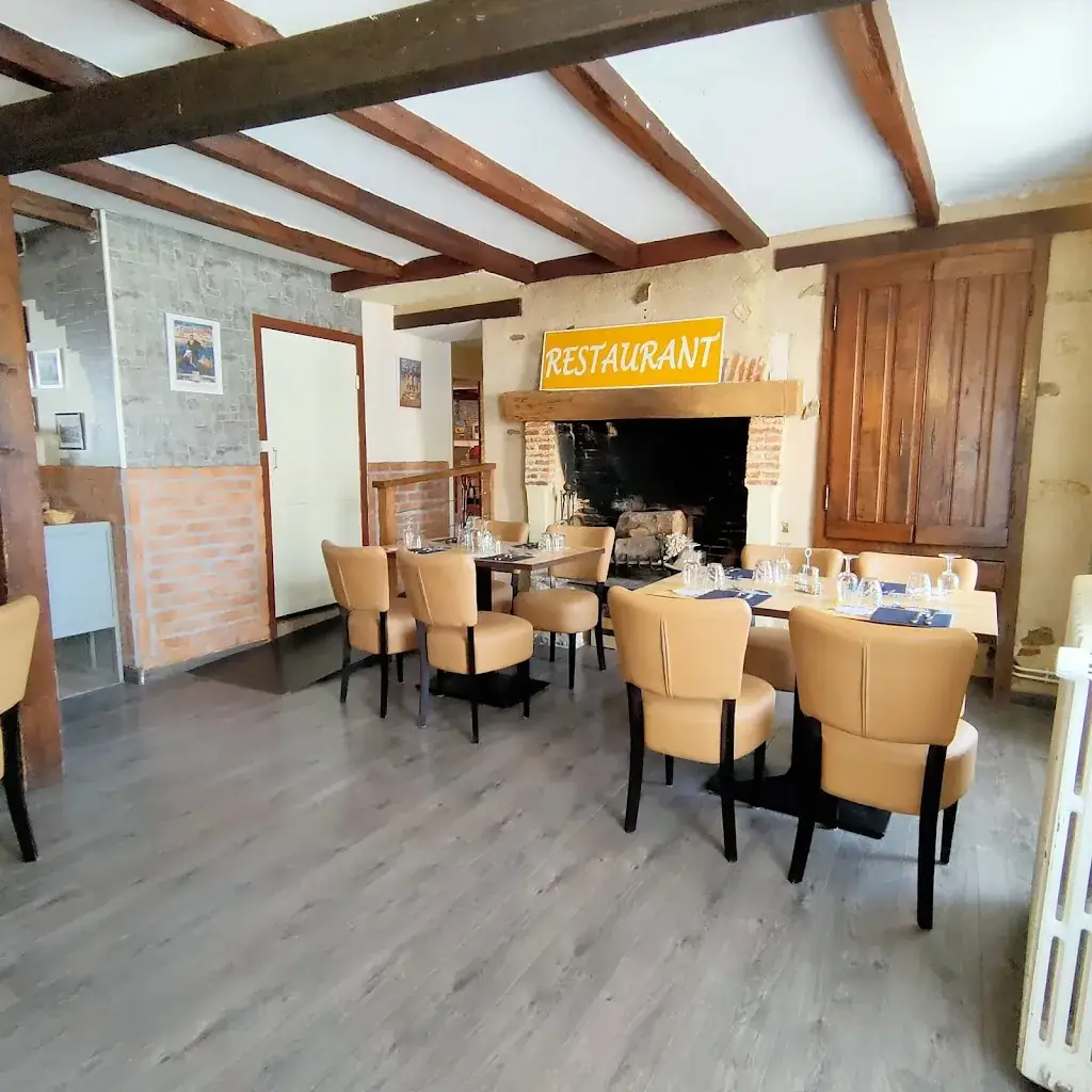 La Table Du Centre restaurant in 85390