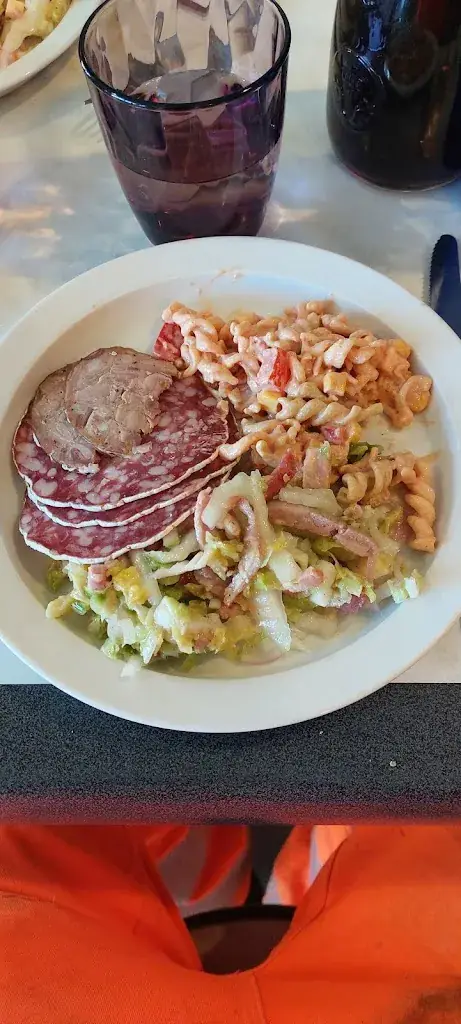 Chez p'tit louis ristorante a Mouilleron-le-Captif