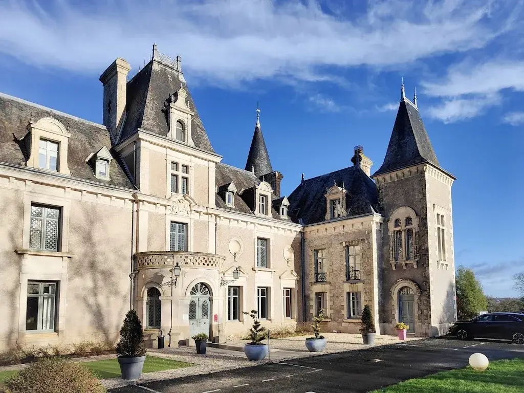 Château De La Barbinière · Hotel De Charme & Restaurants restaurant in Saint-Laurent-sur-Sèvre