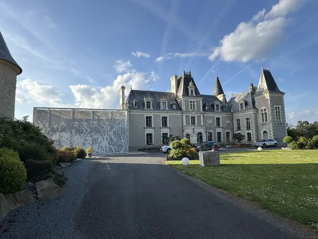 Julie Crevoisier_Clos Suzette_Saint-Laurent-sur-Sèvre_review