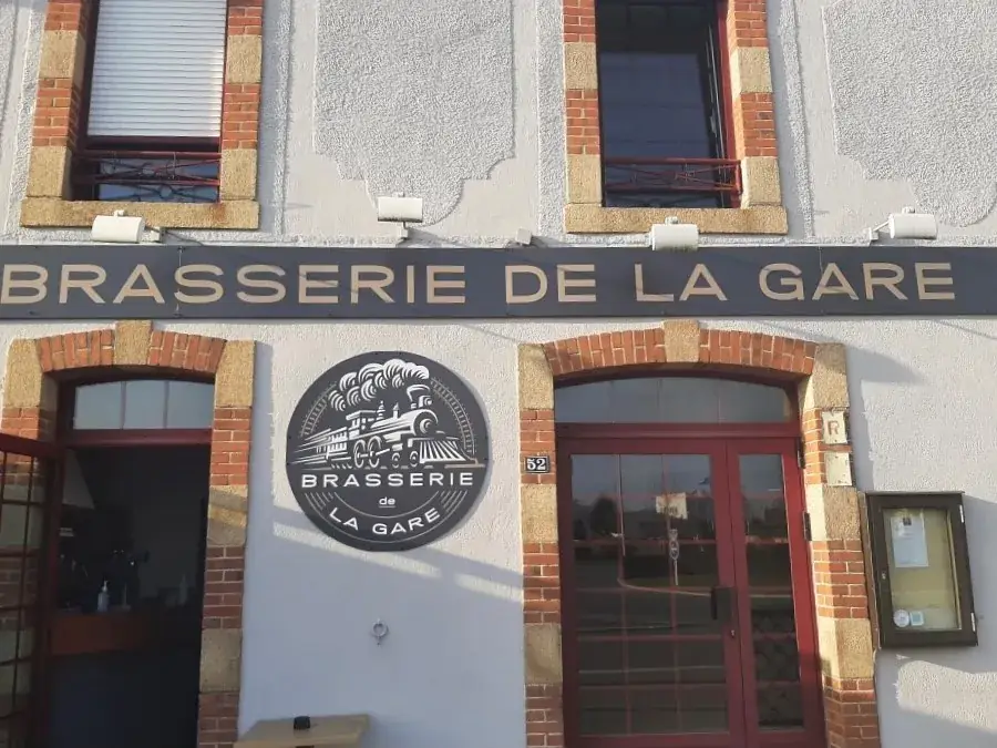 BRASSERIE DE LA GARE restaurant in Mortagne-sur-Sèvre