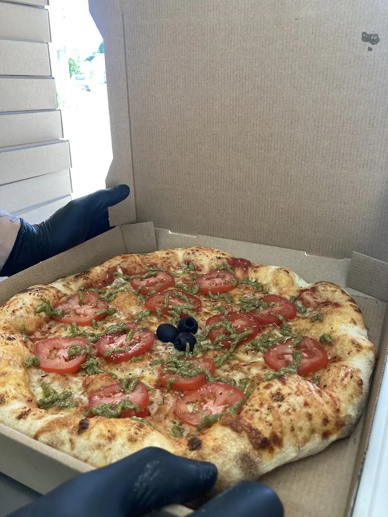 Menu_Wanted Pizza_Mouzeil_image_3