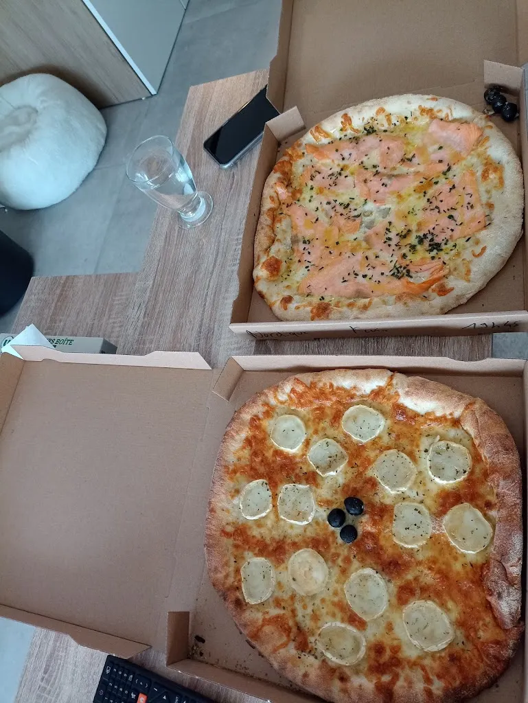 Aamraz_Wanted Pizza_Mouzeil_review