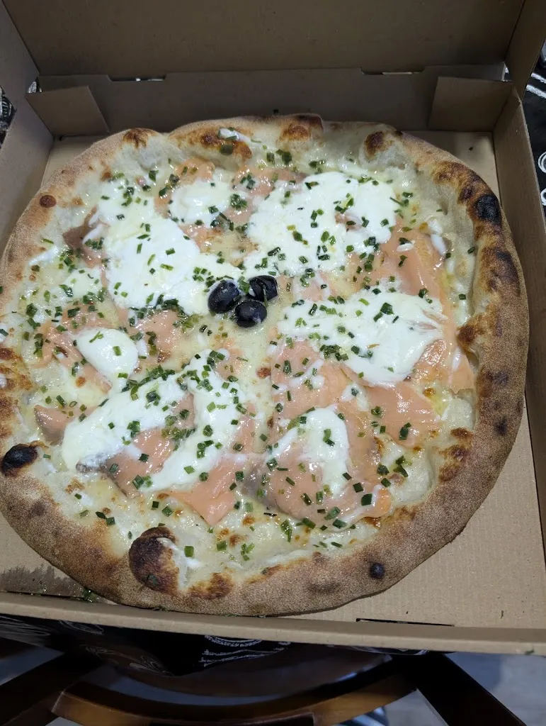 Louis Martinez_Wanted Pizza_Mouzeil_review