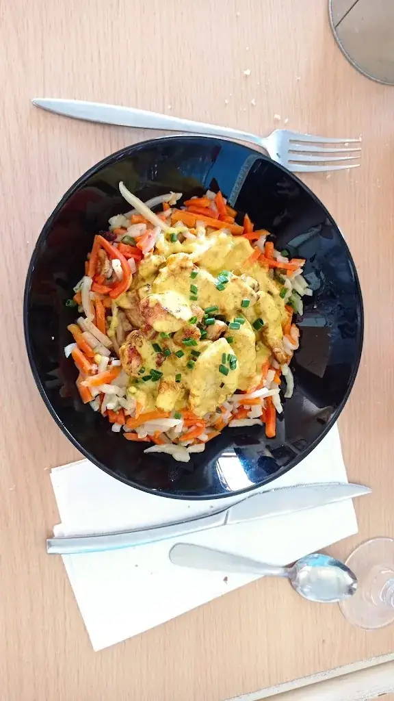 Thibaud Apat_Le Champ De Foire_Moutiers-les-Mauxfaits_review