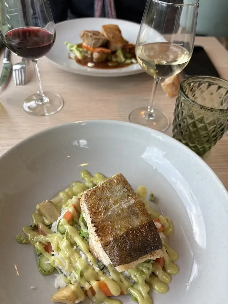 Marie-Adeline Ragaru_ROS[O]_Mûrs-Erigné_review