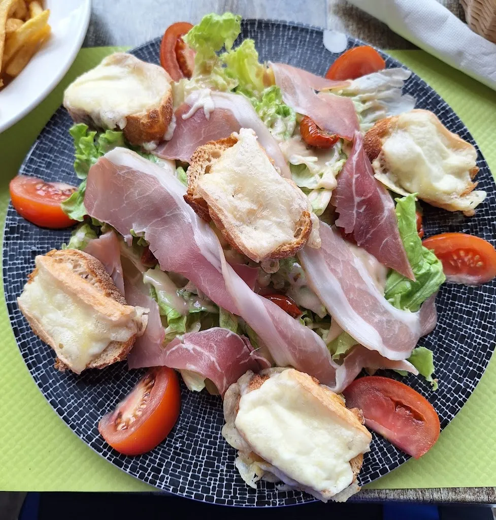 Bar-Club House La Domangère_Nesmy_slider_image_1