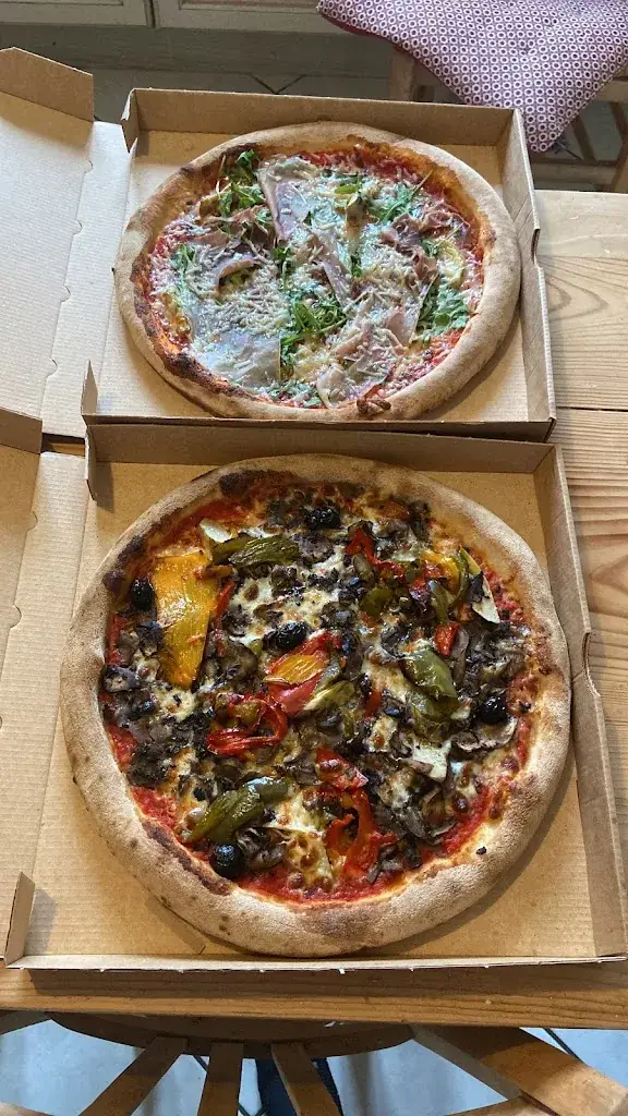 sophie povill_L'Artiste Pizzaiolo_Andrézieux-Bouthéon_recensione