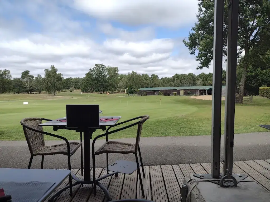 Laurence Goutte-Fouquet_O'resto Du Golf_Mulsanne_review