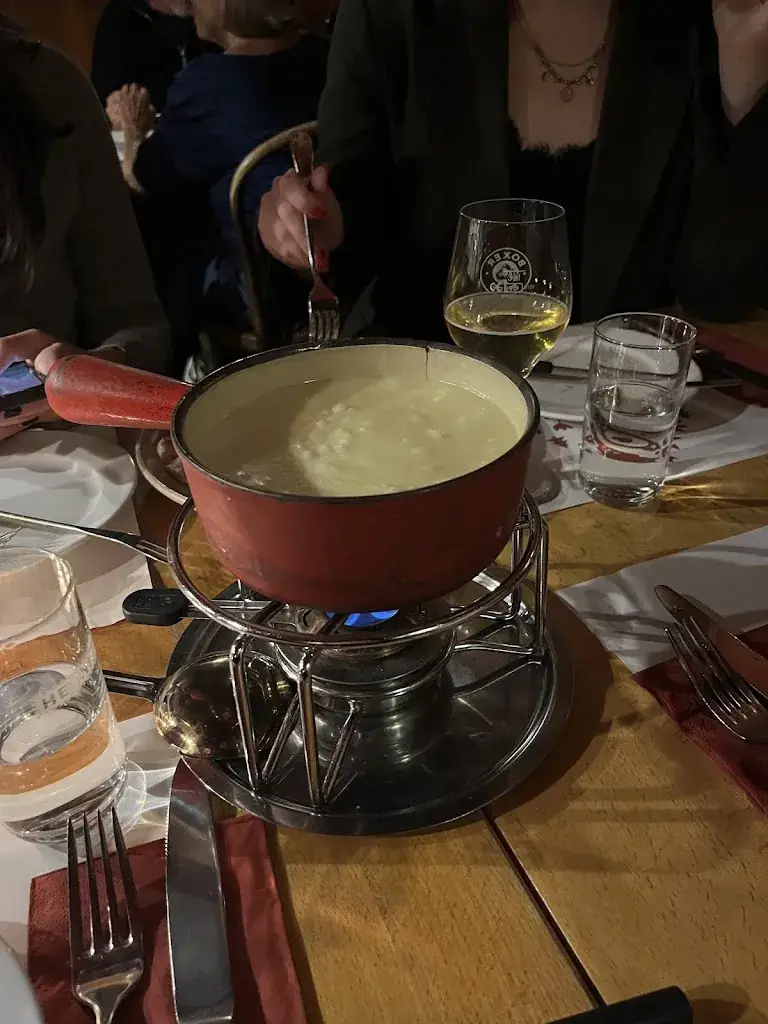 Tea Lönnback_Auberge du Chalet des Enfants_Mont-sur-Lausanne_review