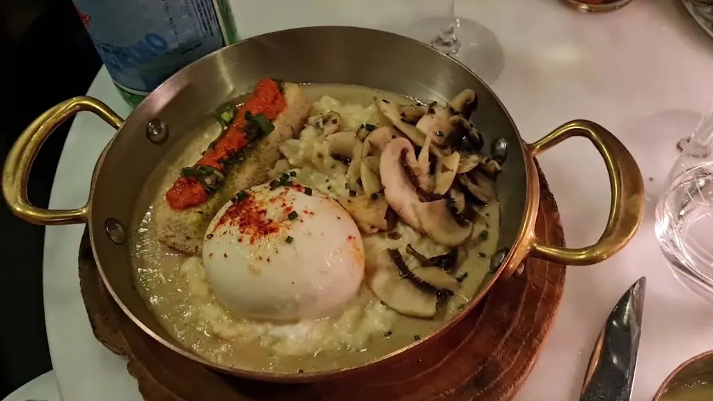 Le Cambronne Bistrot Chic_Nantes_slider_image_2