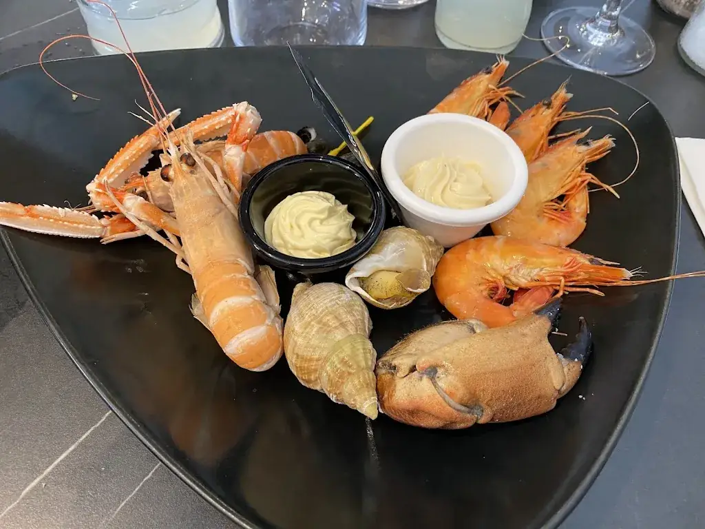 Matt Agland_La Houle_Saint-Hilaire-de-Riez_review