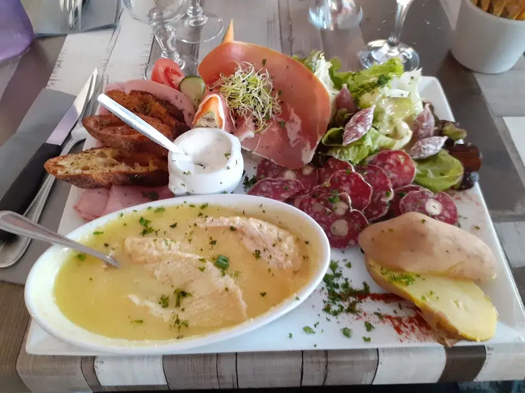 Menu_Restaurant Pizzeria Aux Piments Doux_Saint-Hilaire-de-Riez_image_3