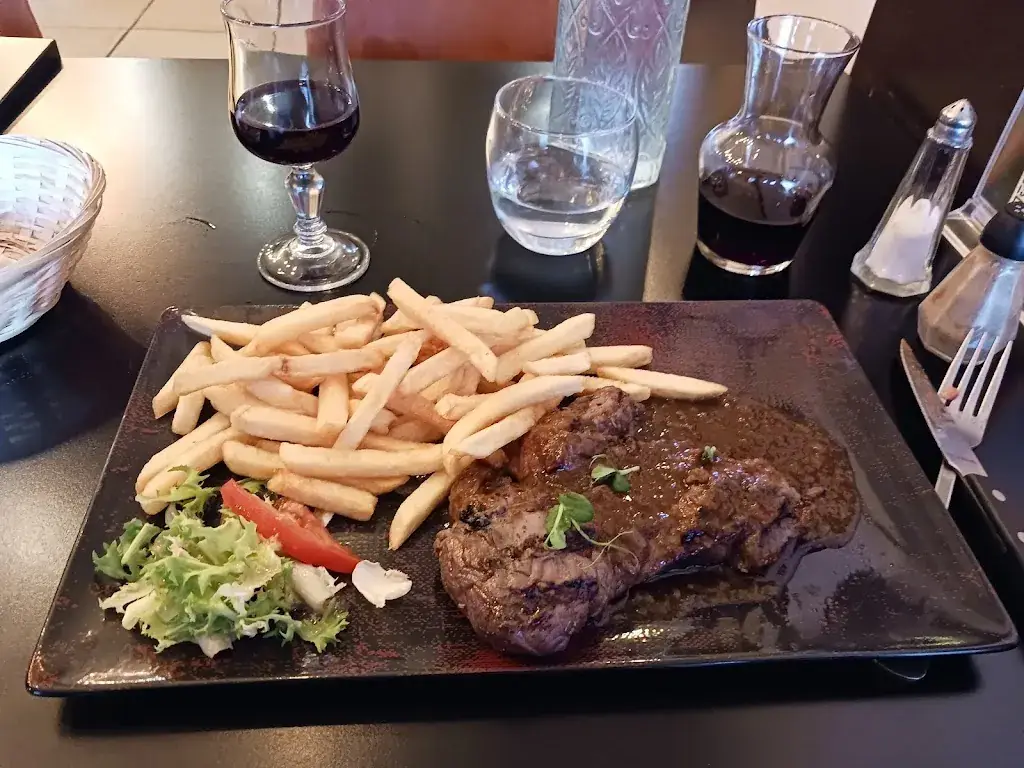 F S_La Grange_Nort-sur-Erdre_review