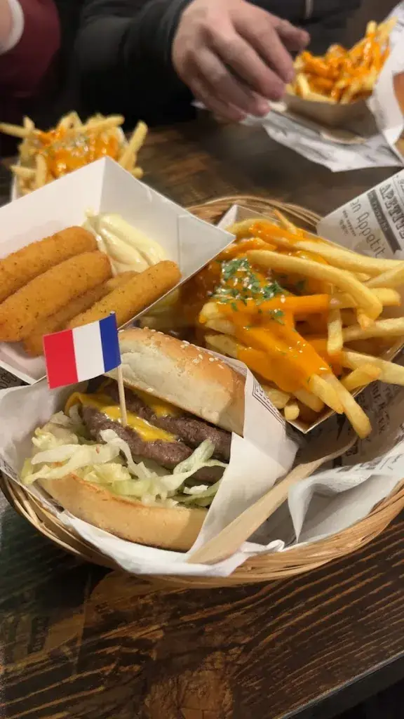 Cassandra Drelon_O’Resto 2 St-Georges, Smash Burger, Kebab, Burger, Bowl, Fried Chicken._Nort-sur-Erdre_review
